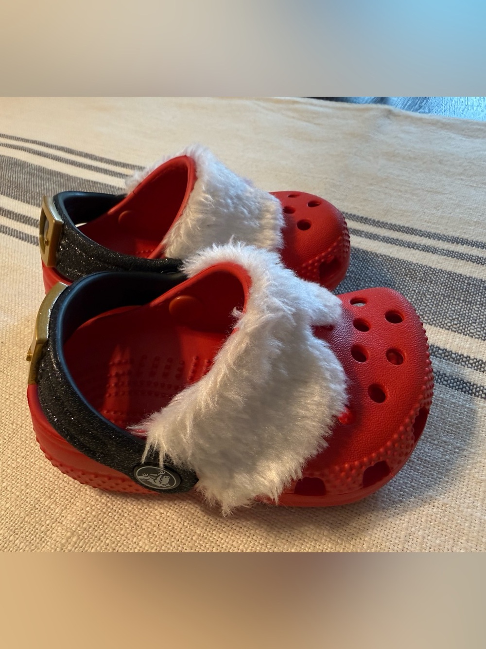 Crocs Little Santa fur-embellished crocs—toddler/baby size 2-3
